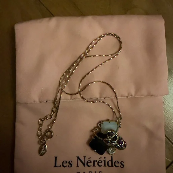 Les Nereides dinosaur necklace - Picture 3 of 6